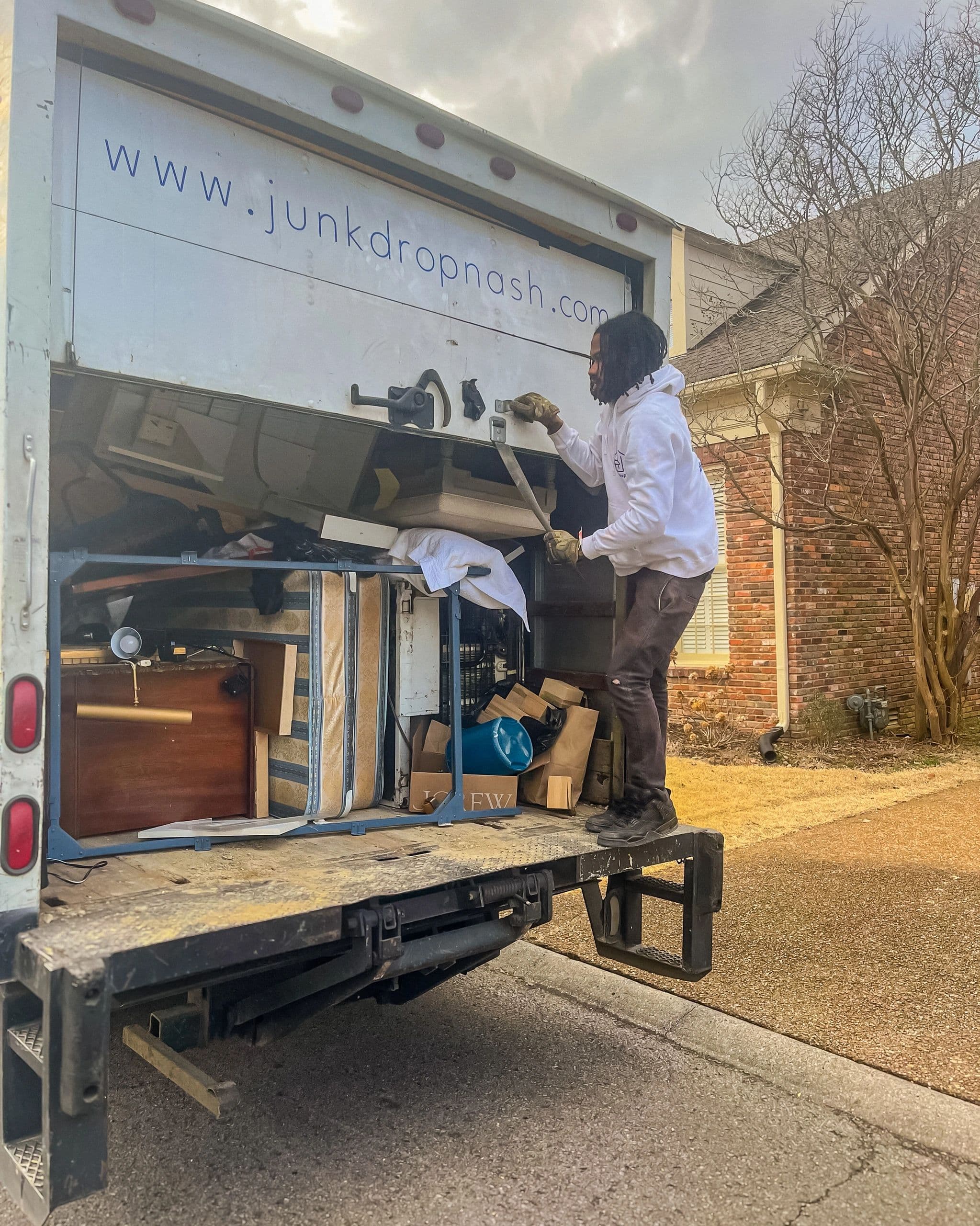 Garage Cleanouts in Green Hills, Nashville: